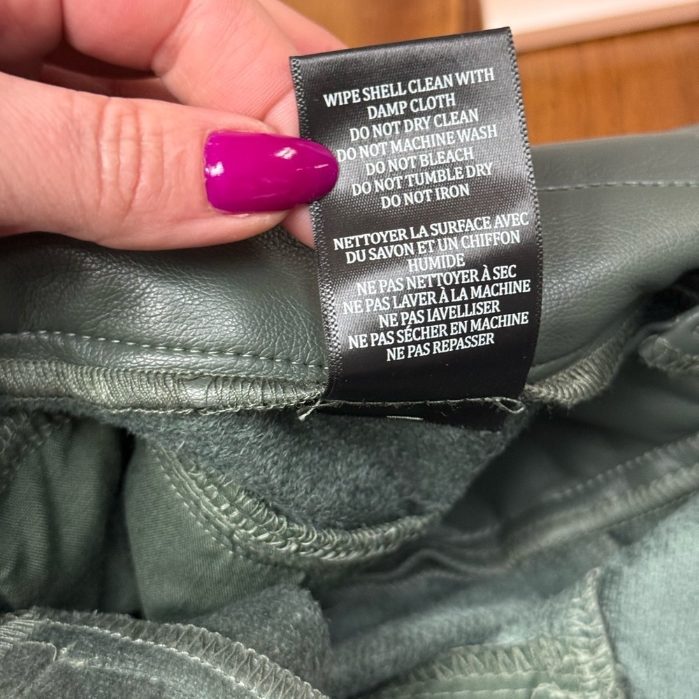 BLANKNYC Green Faux Leather High Waist Tapered Pants Size 30 - Picture 10 of 15